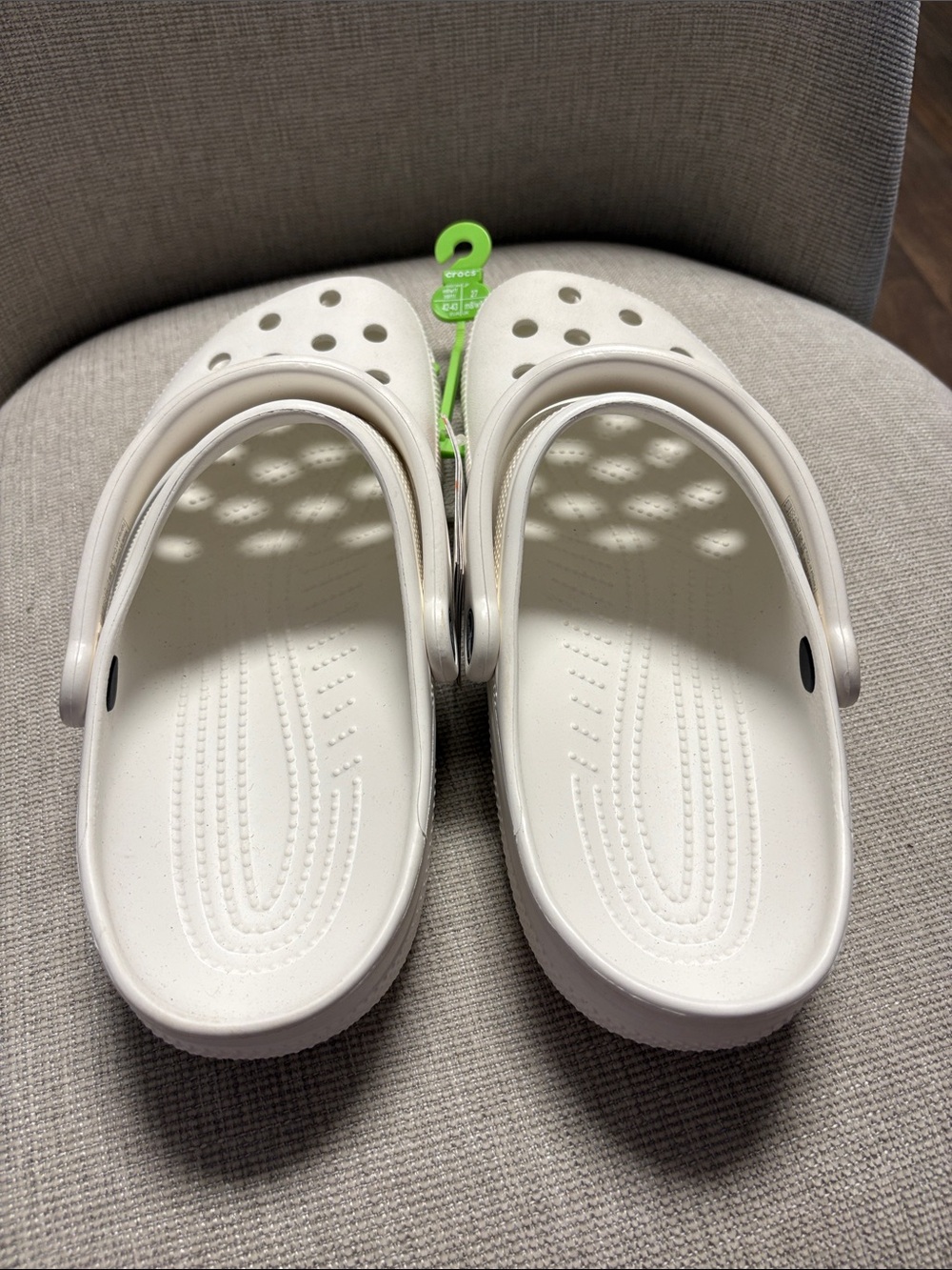 CROCS Classic Clog in White M 9/ W 11 - Picture 4 of 5